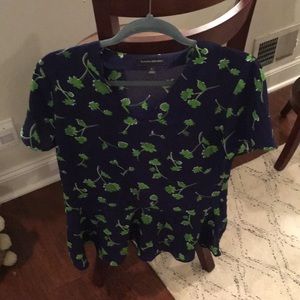 Banana Republic Patterned top size Small